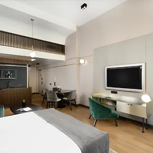 Emerald Downtown Luxury By Continental Group ** Budapest